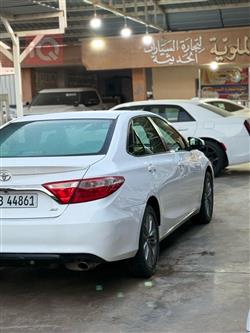 تۆیۆتا کامری